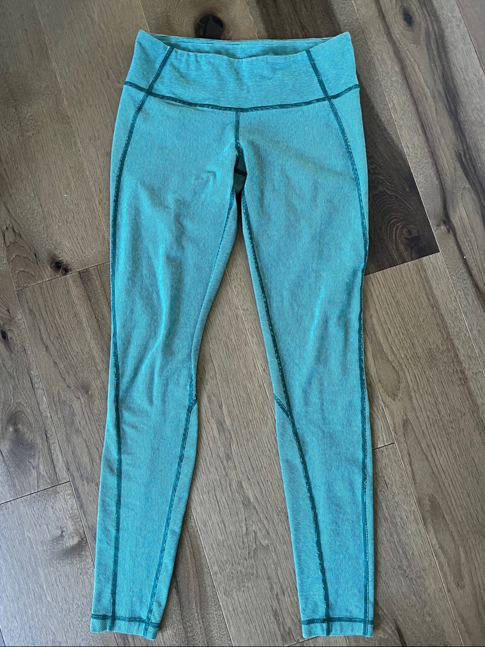Lululemon Wunder Under Pant Leggings - Size M - EUC - Picture 6 of 11